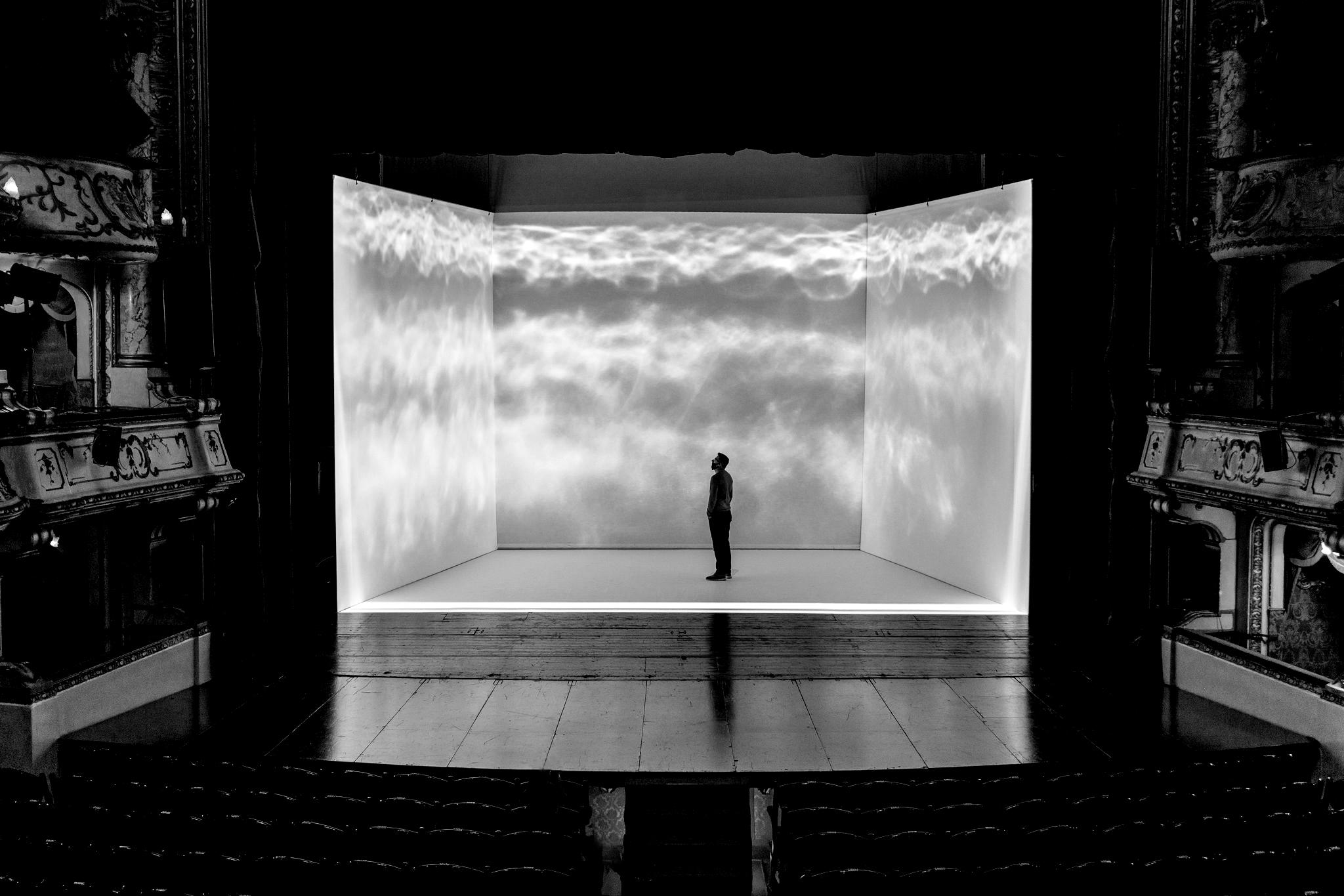 The artistic installation ”All the Suns” a successful pilot project which brought peace, calm, relaxation and light to its audience